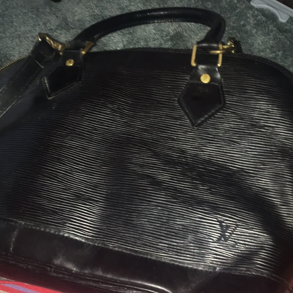 Older Lv purse
